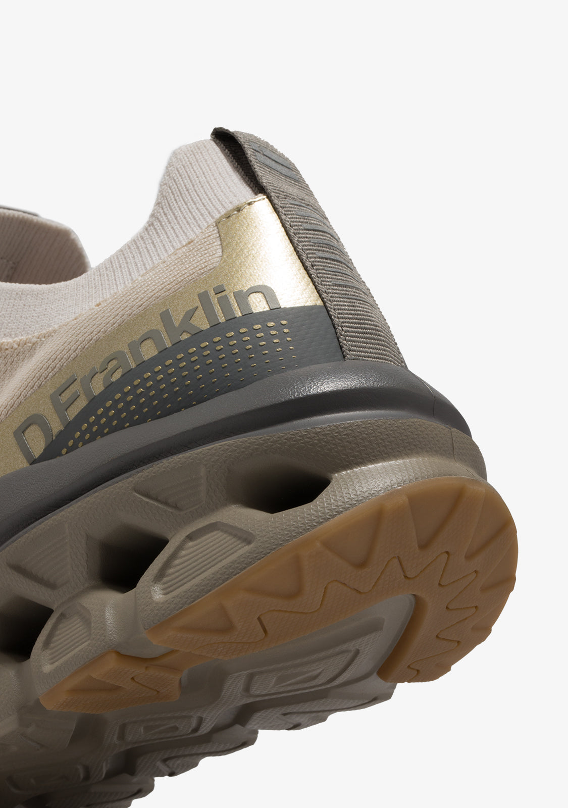Aero Sneakers Mesh Cream / Gold
