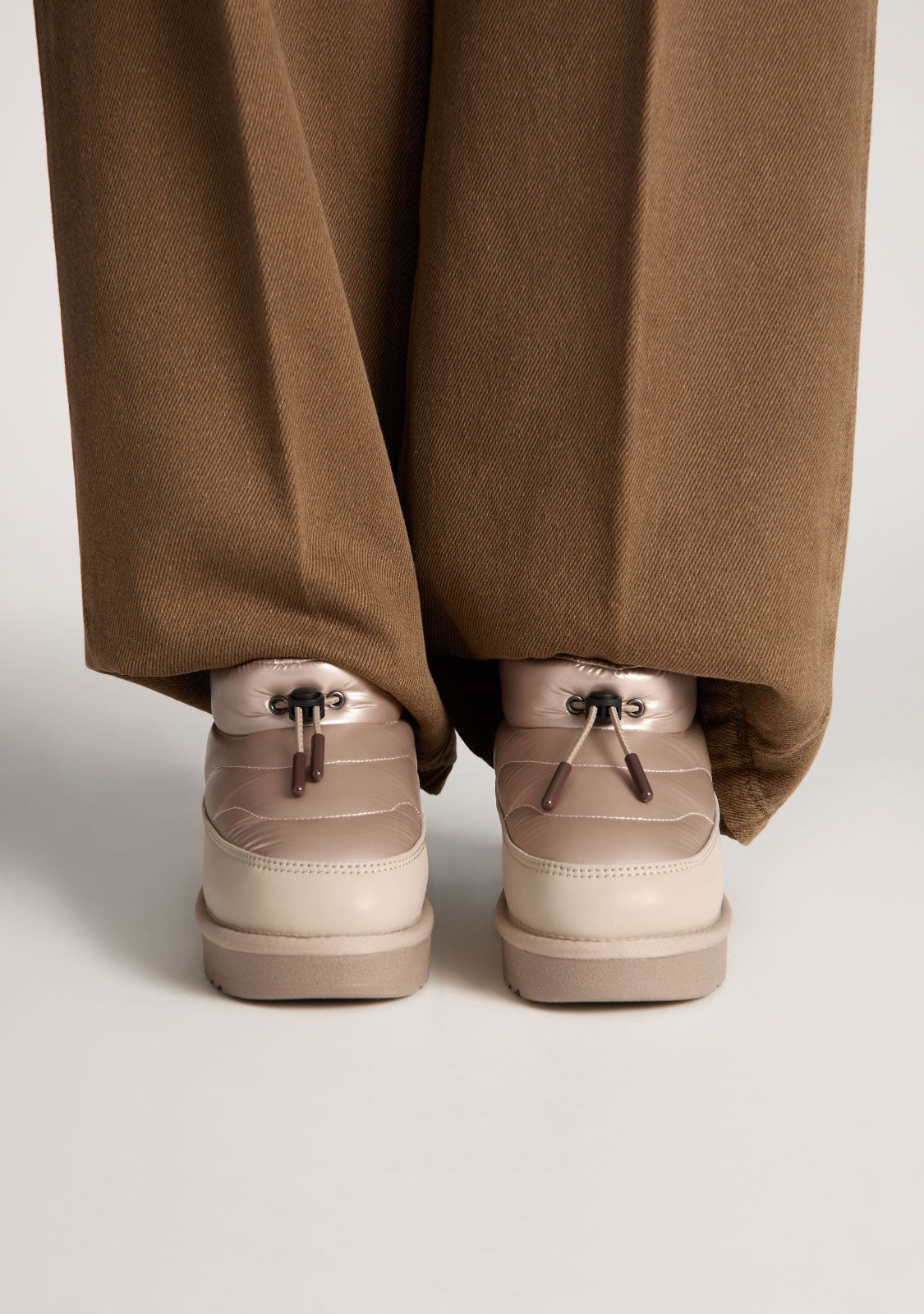 Nordic Low Bomb Beige