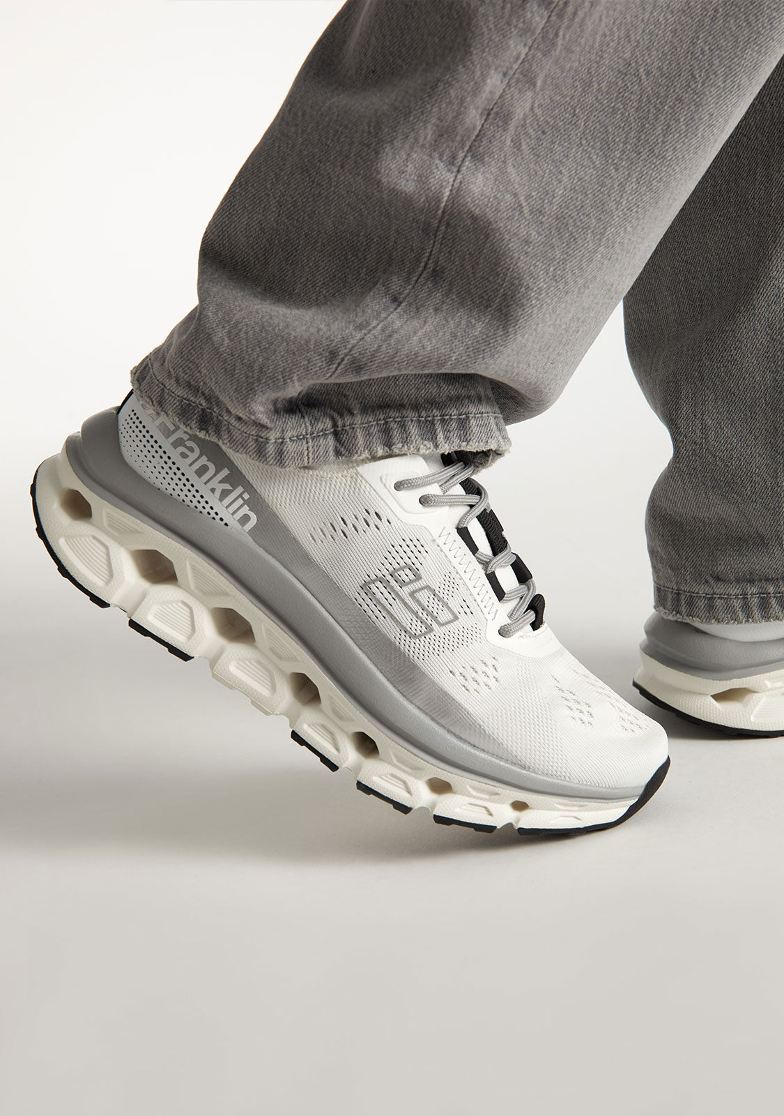 Aero Sneakers Mesh White / Silver