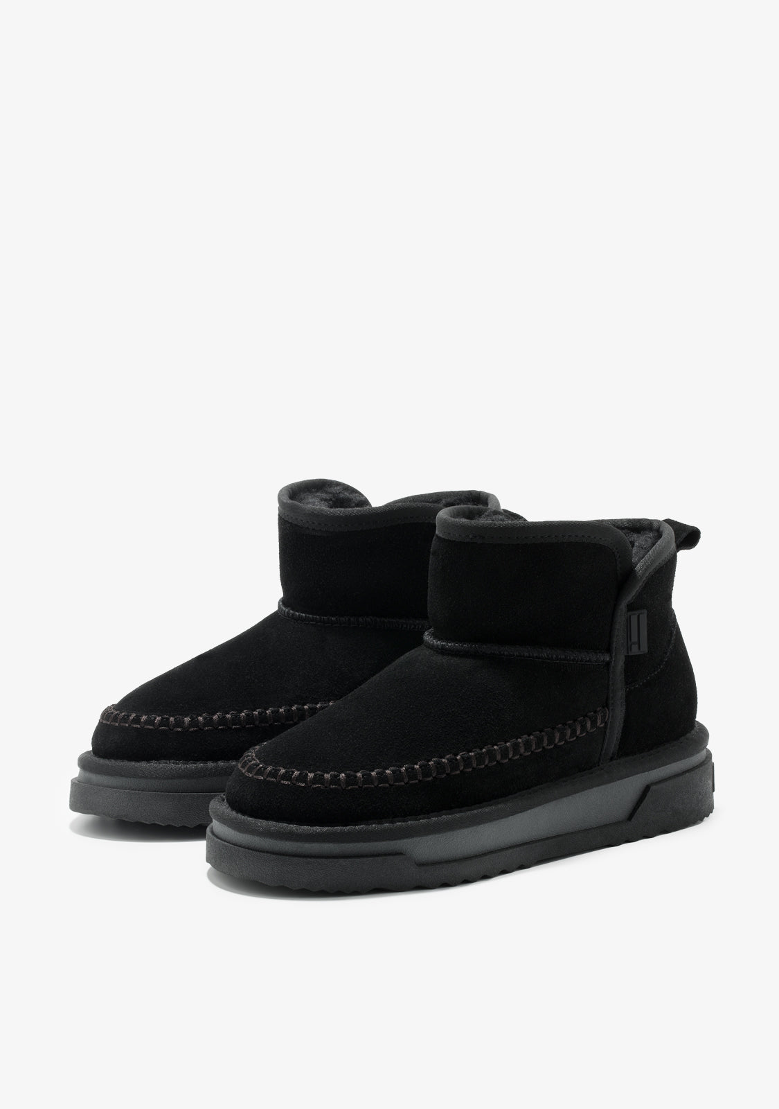 Atlas Basic Black