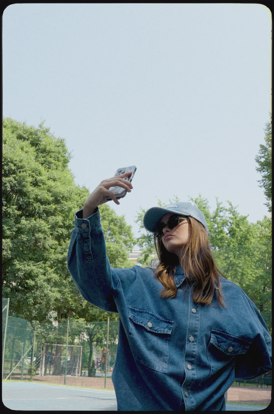 Load video: Rebel Basic Flag Pink