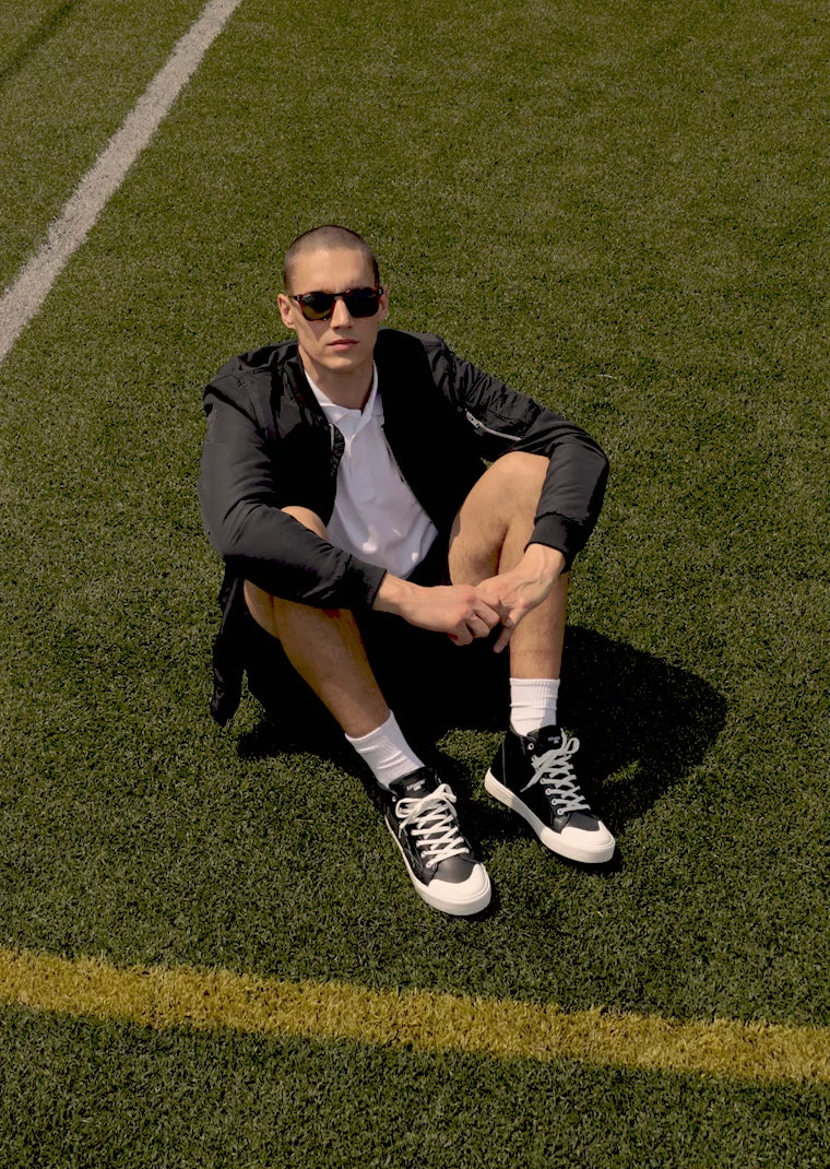 Cargar video: High Echo Black / Black