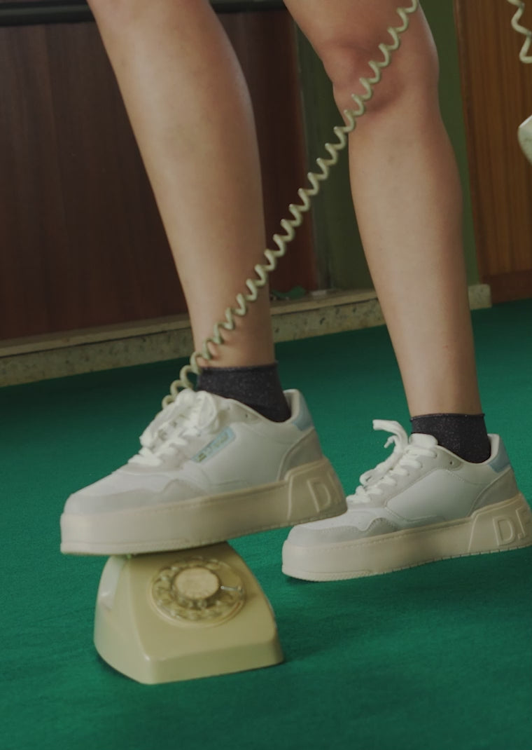 Cargar video: Low Court Basic White / Blue